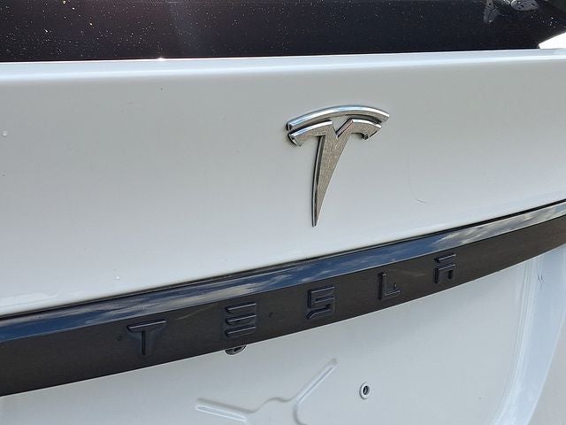 2022 Tesla Model X Base