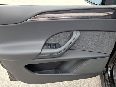 2023 Tesla Model X Base