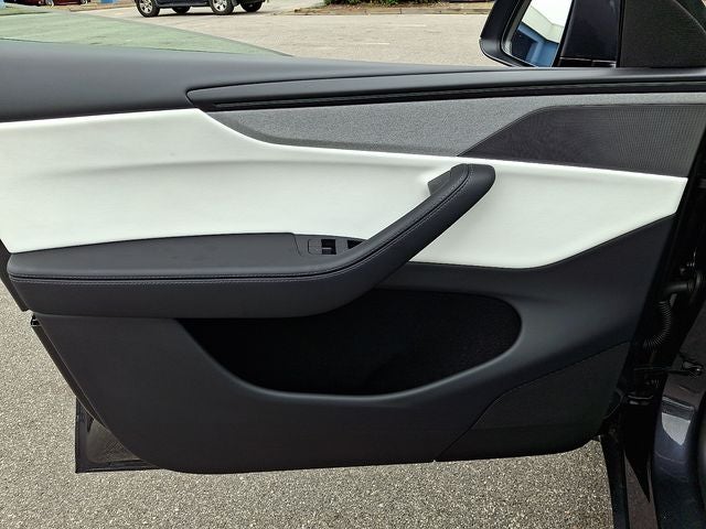 2026 Tesla Model Y Premium