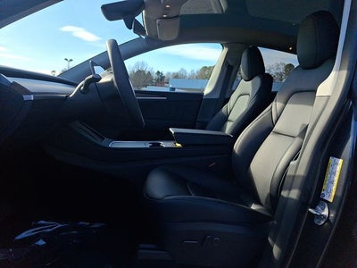 2025 Tesla Model Y Long Range