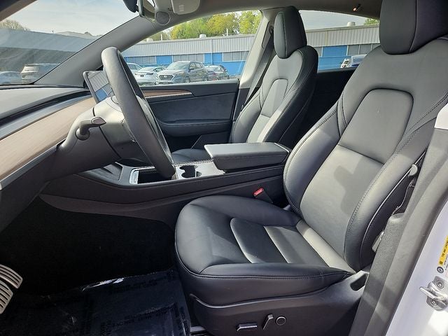 2024 Tesla Model Y Performance