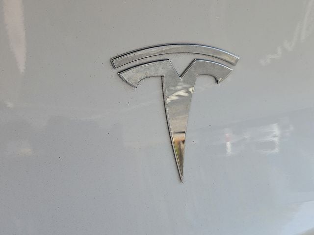 2024 Tesla Model Y Performance