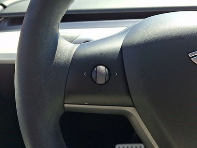 2024 Tesla Model Y Performance