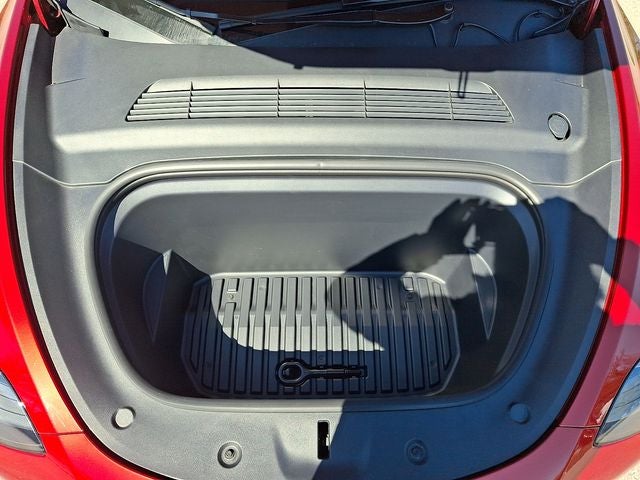 2024 Tesla Model Y Performance