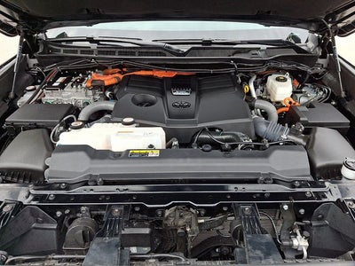 2024 Toyota Sequoia SR5
