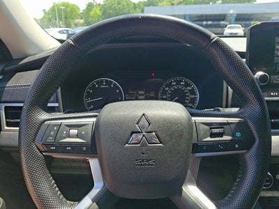 2022 Mitsubishi Outlander SE