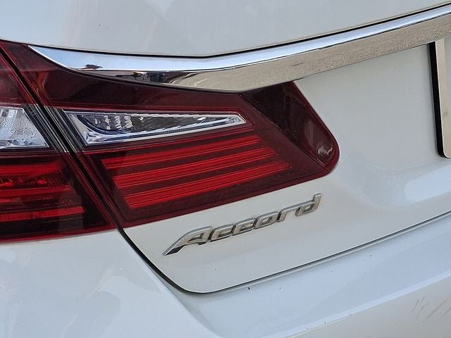 2017 Honda Accord Hybrid EX-L
