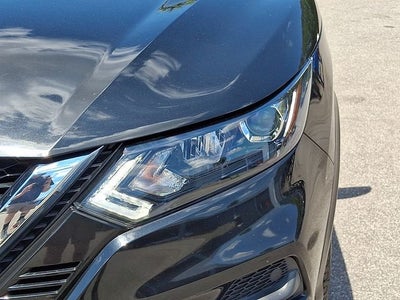2022 Nissan Rogue Sport SV