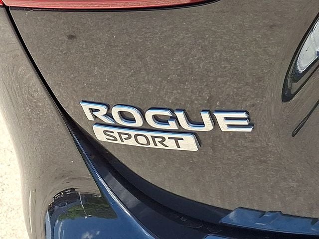 2022 Nissan Rogue Sport SV