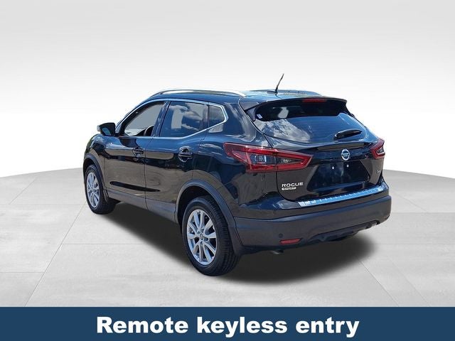 2022 Nissan Rogue Sport SV