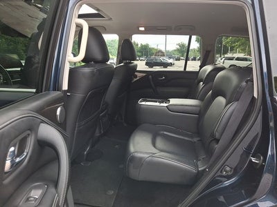 2024 INFINITI QX80 LUXE