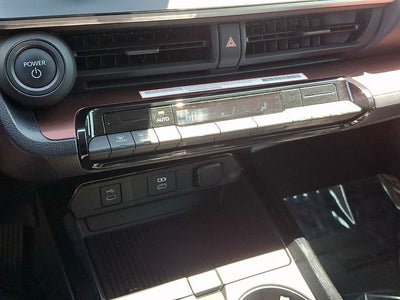 2024 Toyota Prius Prime SE