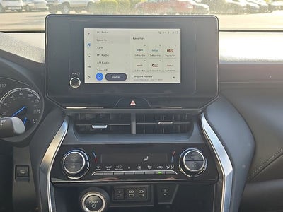 2023 Toyota Venza LE