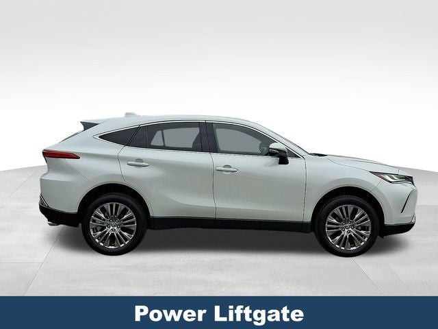 2024 Toyota Venza LE