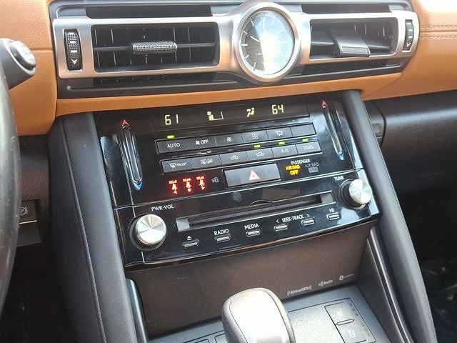 2022 Lexus IS 300