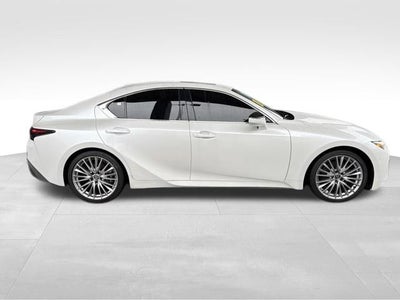 2023 Lexus IS 300