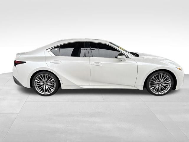 2023 Lexus IS 300