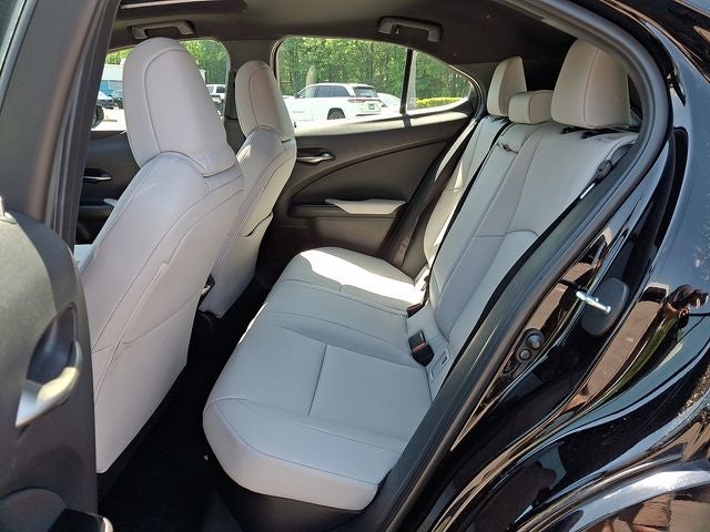 2023 Lexus UX 250h Premium