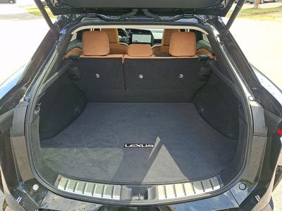 2023 Lexus RZ 450e Luxury