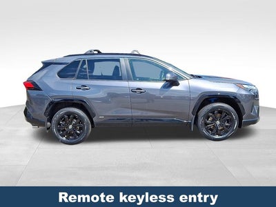 2022 Toyota RAV4 Hybrid SE