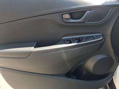 2023 Hyundai Kona SE