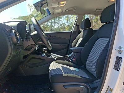 2023 Hyundai Kona SE