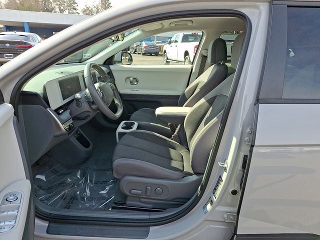 2024 Hyundai IONIQ 5 SE Standard Range