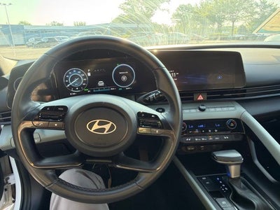 2025 Hyundai Elantra Hybrid Limited