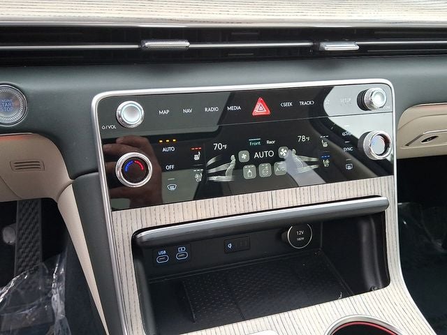 2025 Genesis GV80 2.5T Prestige