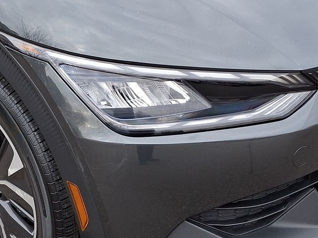 2024 Kia EV6 Light