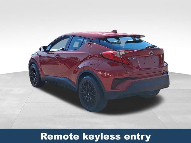 2022 Toyota C-HR XLE