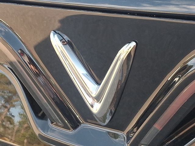 2023 VinFast VF 8 Plus