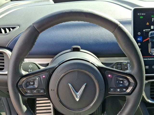 2023 VinFast VF 8 Plus