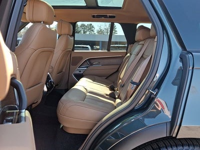 2023 Land Rover Range Rover SE