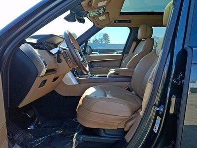 2023 Land Rover Range Rover SE