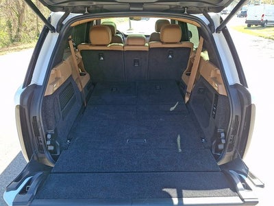 2023 Land Rover Range Rover SE LWB