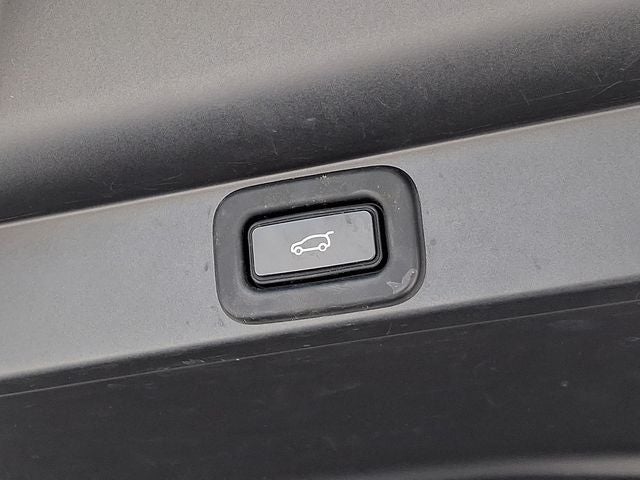 2023 Land Rover Range Rover SE LWB