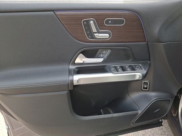 2025 Mercedes-Benz EQB 250+ Base