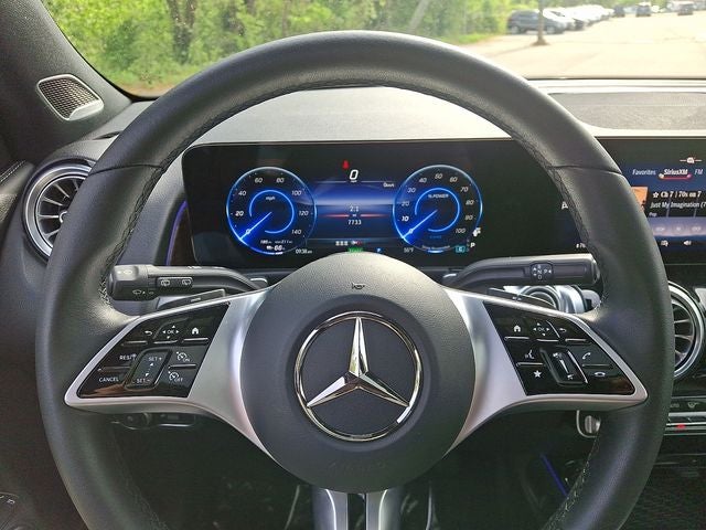 2025 Mercedes-Benz EQB 250+ Base