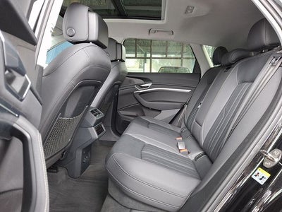 2021 Audi e-tron Premium quattro