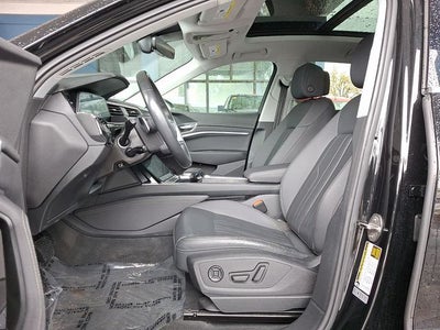 2021 Audi e-tron Premium quattro