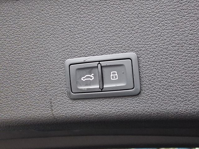 2021 Audi e-tron Premium quattro