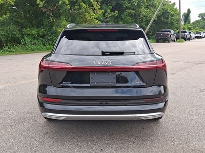 2023 Audi e-tron Premium quattro