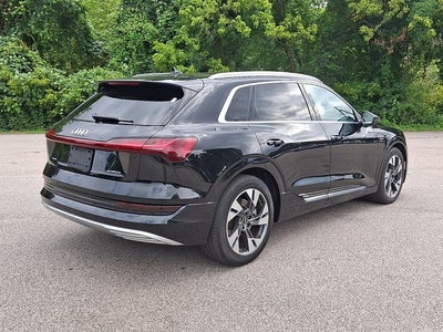 2023 Audi e-tron Premium quattro