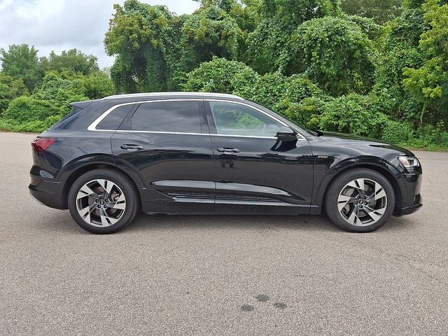 2023 Audi e-tron Premium quattro