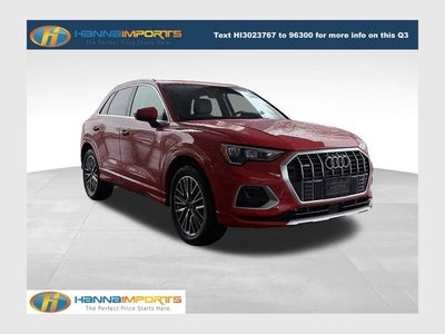 2022 Audi Q3 Premium quattro