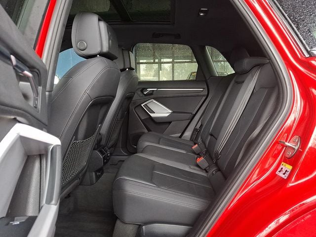 2022 Audi Q3 Premium quattro