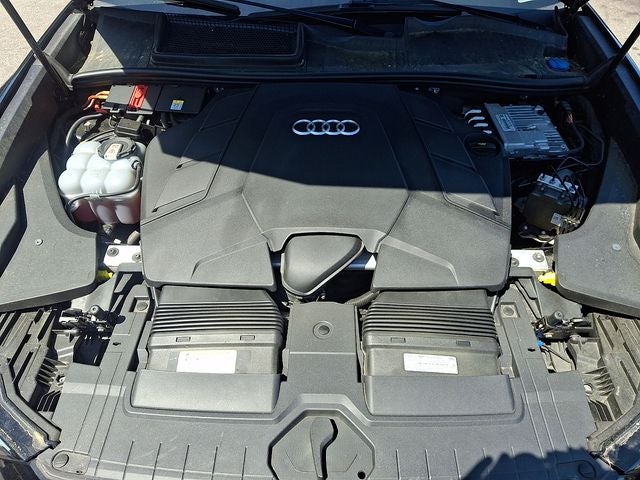 2021 Audi Q8 55 Premium Plus quattro