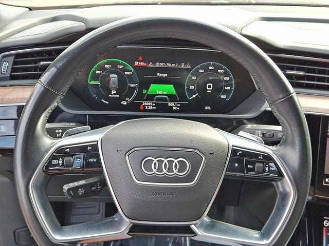 2019 Audi e-tron Prestige quattro