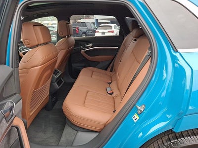 2019 Audi e-tron Prestige quattro